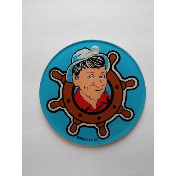 Gilligan's Island Gilligan Ships Wheel Plastic Keychain Original 1991 NOS - Picture 2 of 4